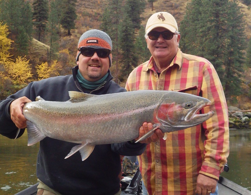 drift boat steelhead fishing guides in riggins idaho